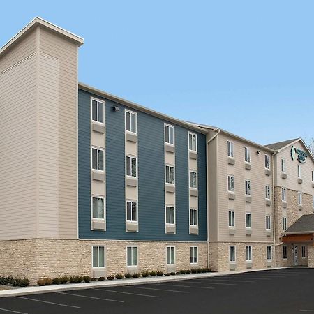 Woodspring Suites Providence Bagian luar foto