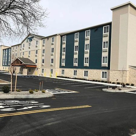 Woodspring Suites Providence Bagian luar foto